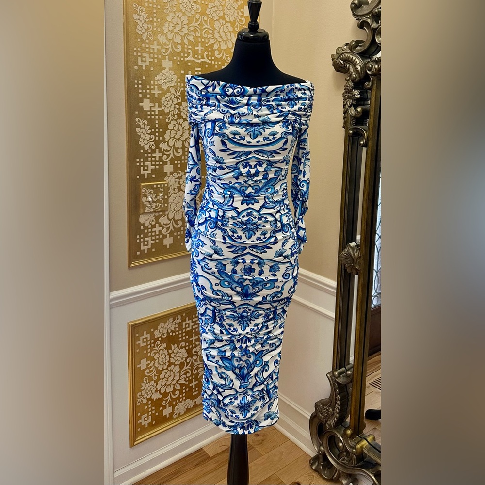 Romantic Blue White Porcelain Print Off-Shoulder Long Sleeve Midi Dress Size 4